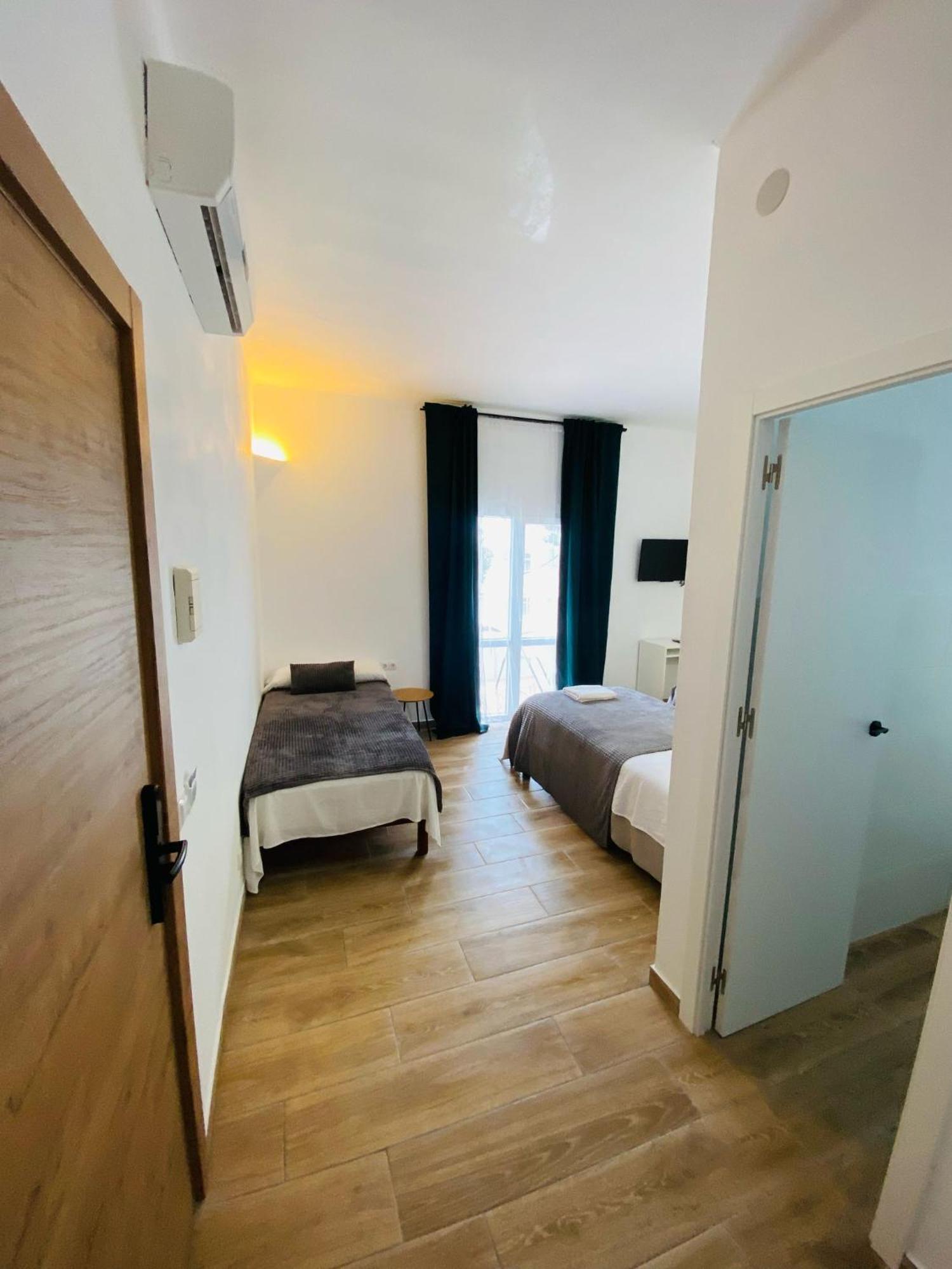 Hostal Oasis Dor Cala D´Or Exteriér fotografie