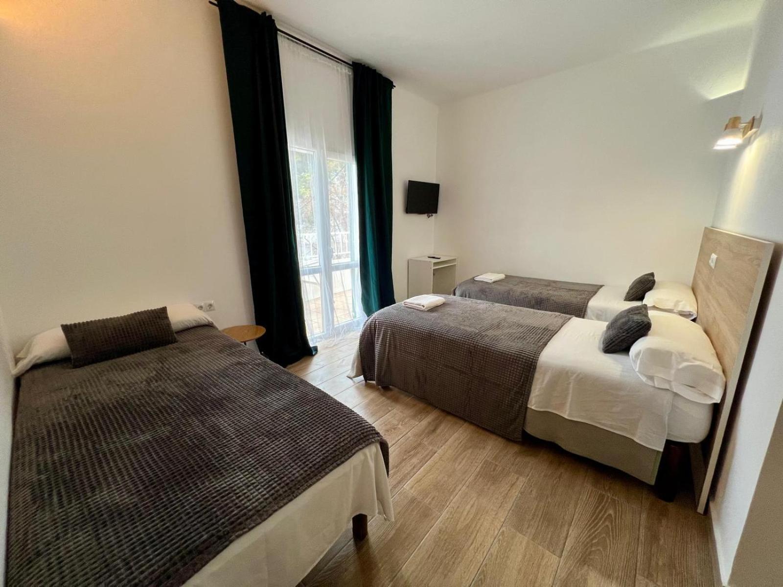 Hostal Oasis Dor Cala D´Or Exteriér fotografie